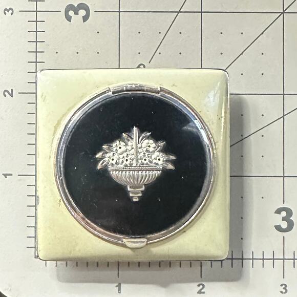 Evans antique Art Deco 1930s mint green black enamel rouge powder makeup compact - Picture 10 of 10